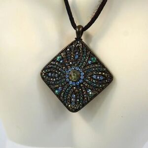Vintage Laila Rowe Marked Beaded Pendant String Choker Necklace